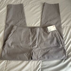 ✨NWT! Uniqlo Women's Gray Ankle Length Pants
